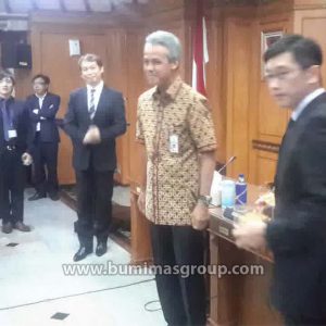 Investor Singapura Dengan Gubernur Jawa Tengah, Bp. Ganjar Pranowo P1